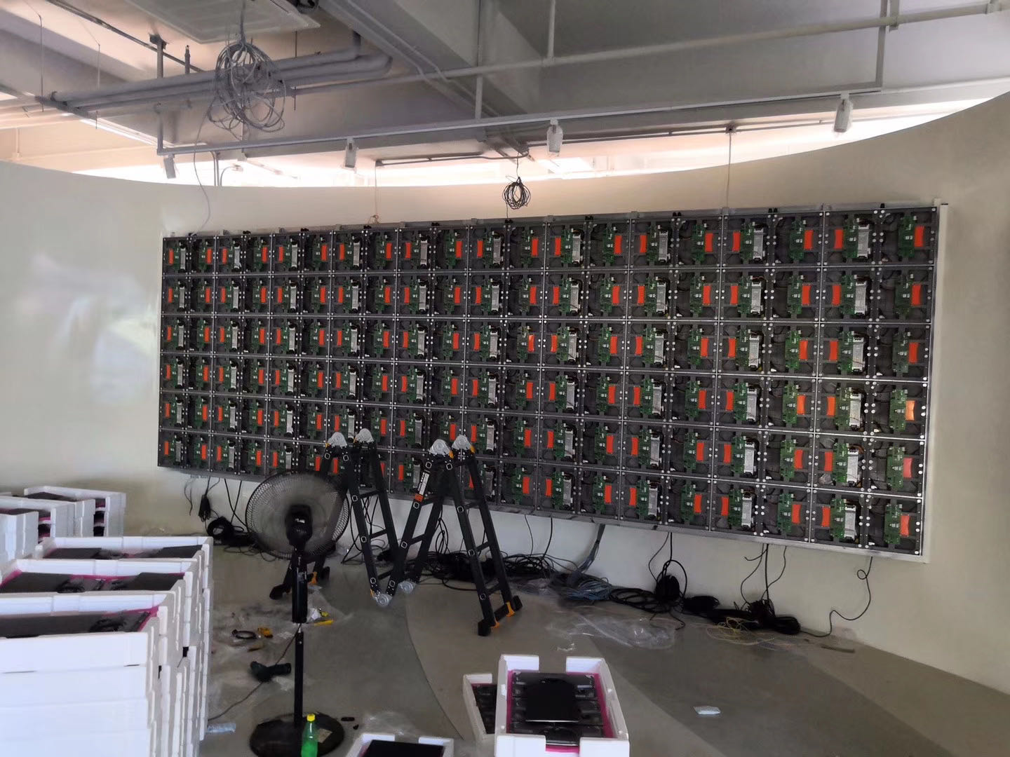 张江人工智能岛利亚德TVF1.26小间距